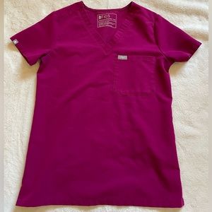Figs Catarina Dark Magenta Scrub Top